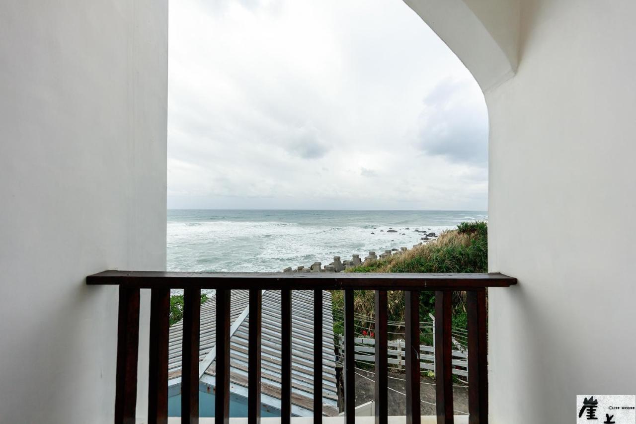 崖上民宿 Cliff House B&B Фэнбинь Экстерьер фото