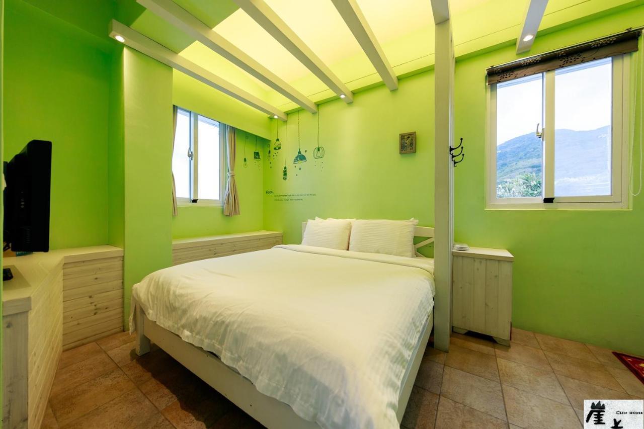 崖上民宿 Cliff House B&B Фэнбинь Экстерьер фото