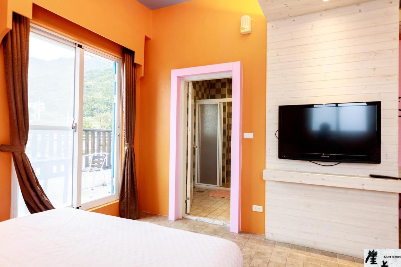 崖上民宿 Cliff House B&B Фэнбинь Экстерьер фото