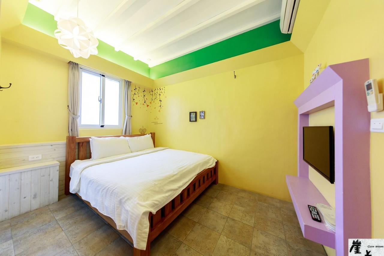 崖上民宿 Cliff House B&B Фэнбинь Экстерьер фото